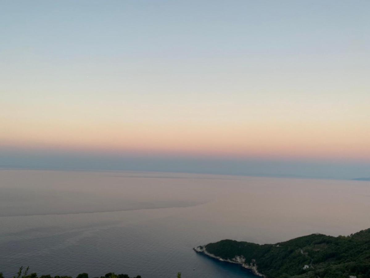 Hotel Maistra Цагарада Экстерьер фото